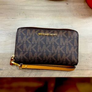 Michael Kors wallet